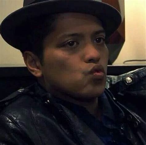 bruno mars fish lips.